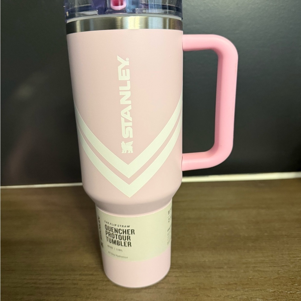 Stanley Pastel Pink Chevron Travel Tumbler with Handle 40oz